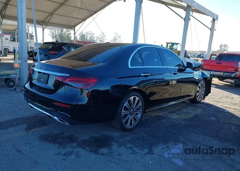 2021 Mercedes-Benz E 350 from USA, damaged, VIN W1KZF8DBXMA891730